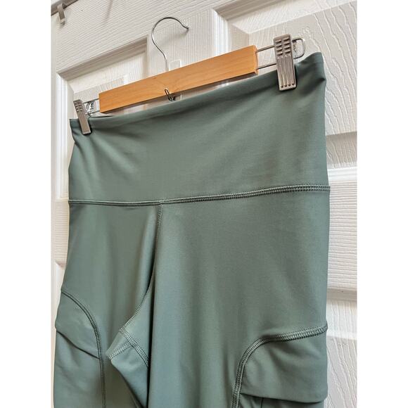 Old Navy New PowerSoft High Rise Go Dry Leggings Size Large Gym Workout - Picture 4 of 10